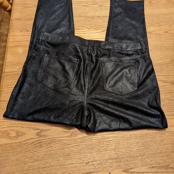 Jeans Chico's Extra Large 2.5 Black Leather Look. Really cute! - Picture 7 of 7